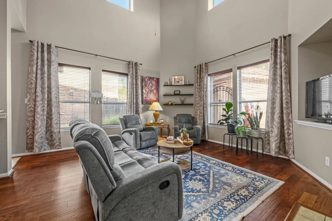 Photo of 1205 Augusta Bend DR