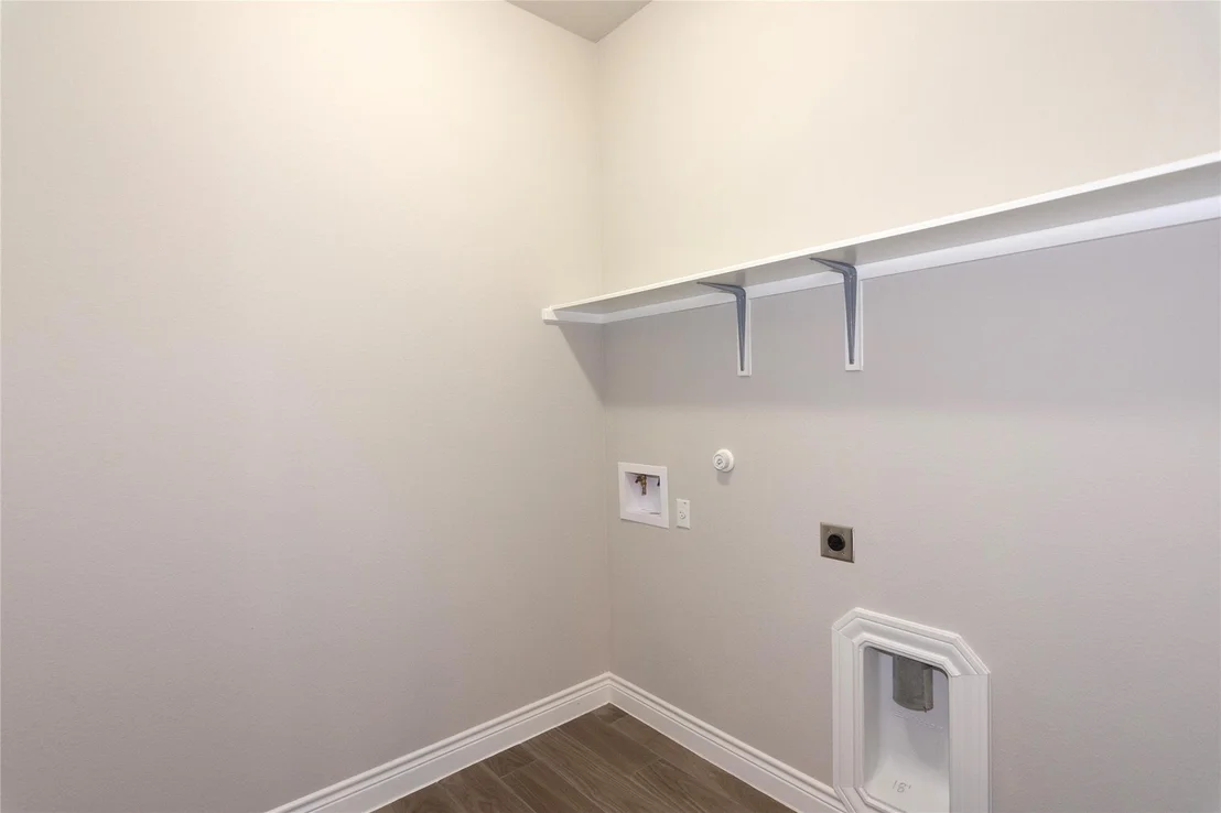 Photo of 120 Split Oak DR