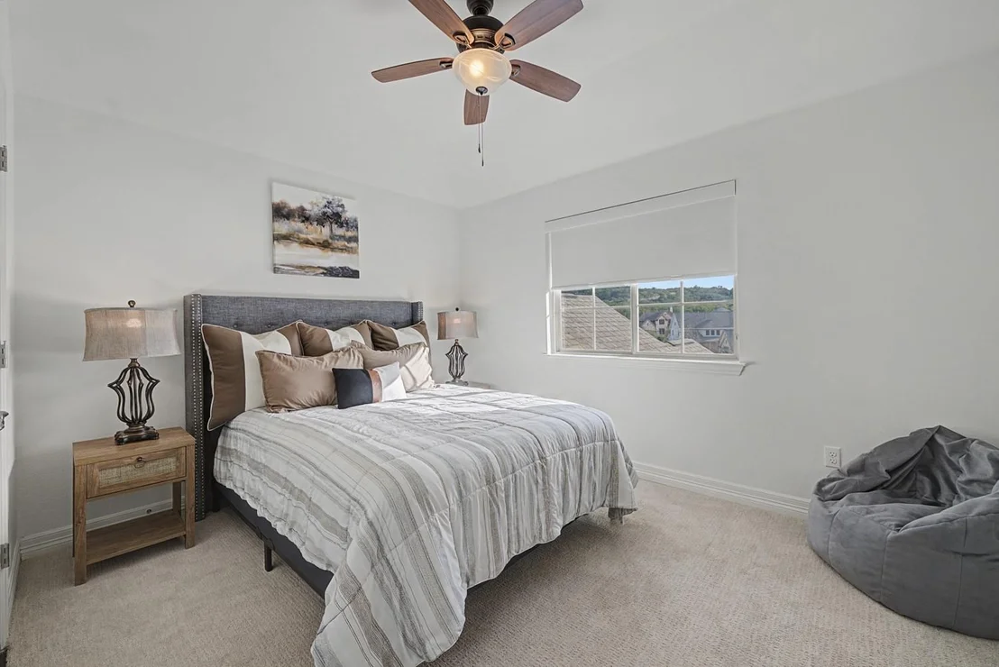 Photo of 18520 Dewitt PL
