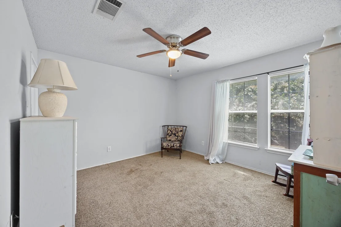 Photo of 1001 Canterbury TRL