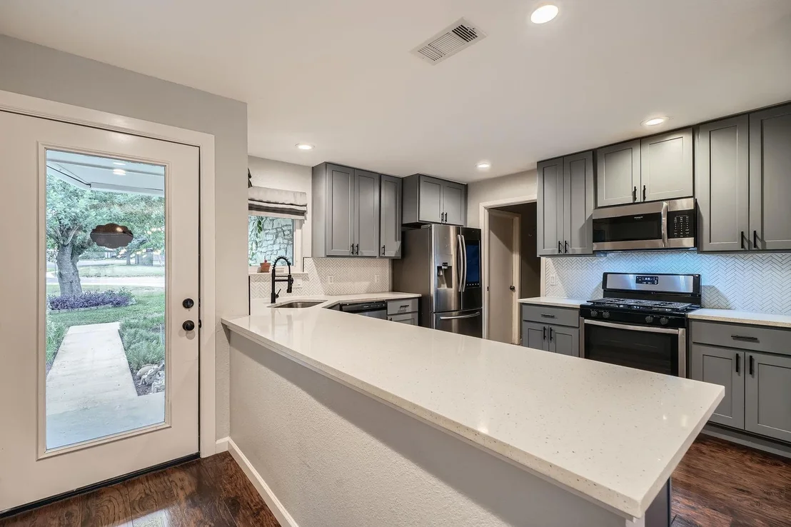 Photo of 2705 Dupoint CV
