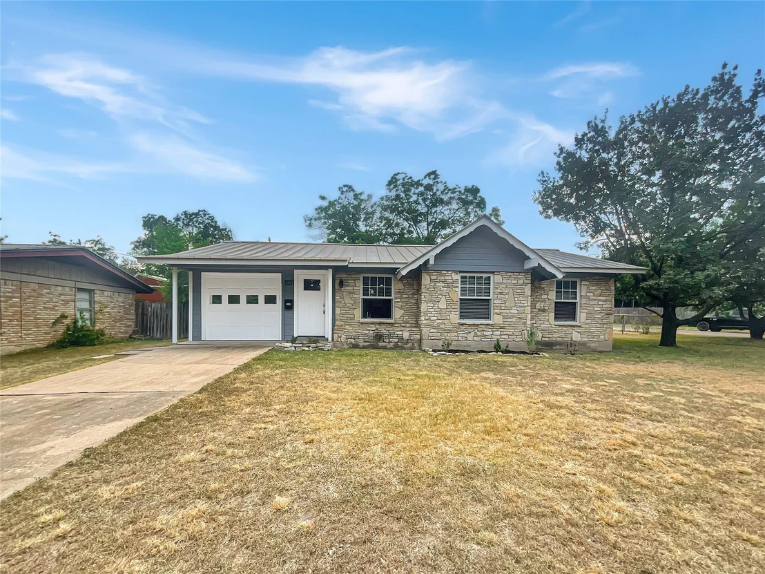 Photo of 8801 Parkfield DR