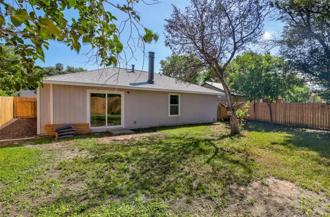 Photo of 1103 KENYON DR
