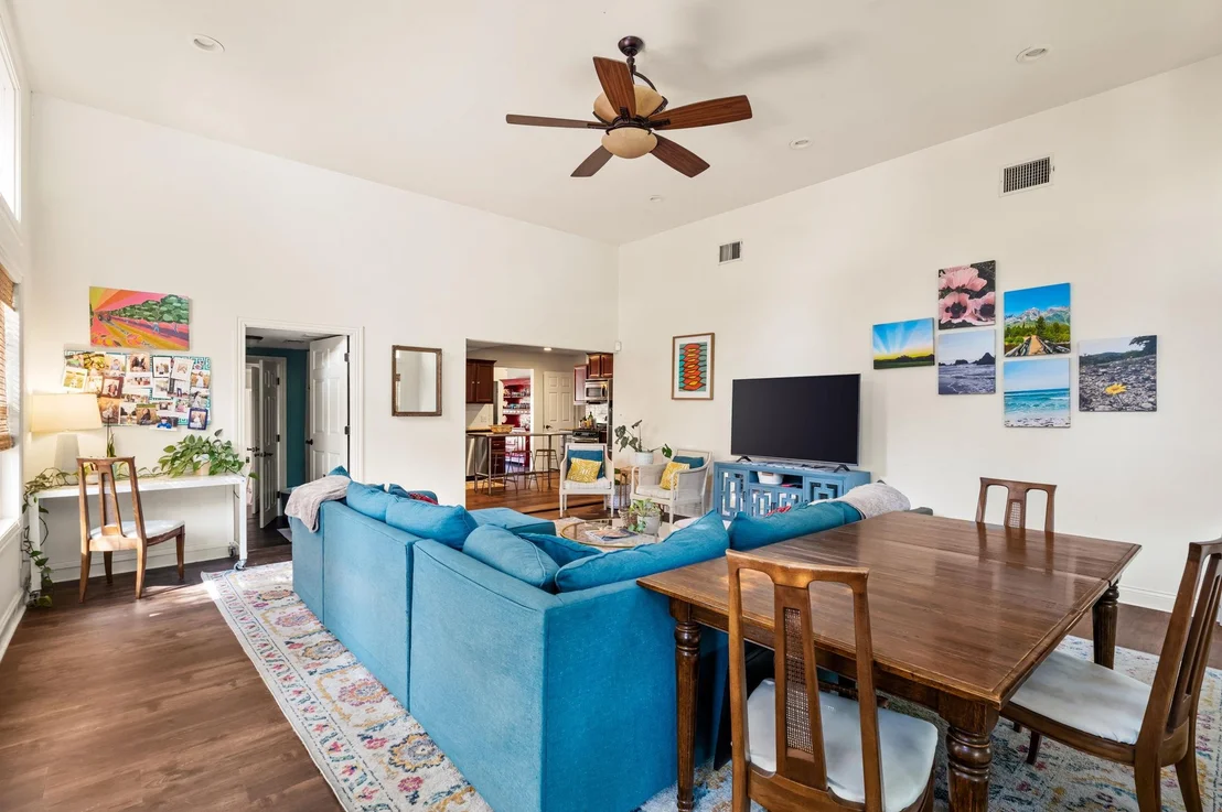 Photo of 2500 W 12th ST