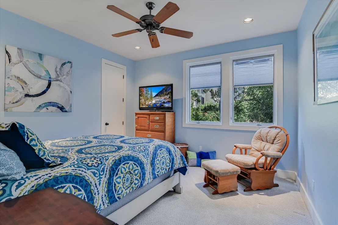 Photo of 102 Center Cove I