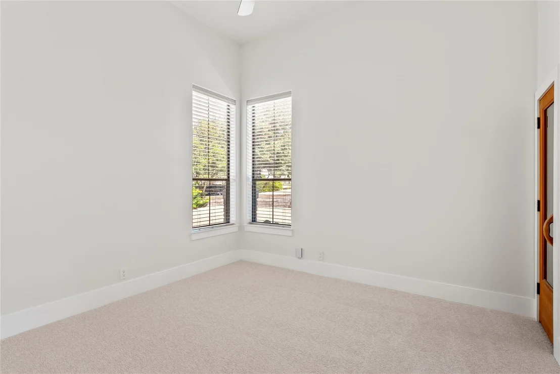 Photo of 4312 Lakeway BLVD