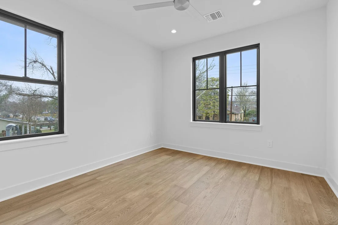 Photo of 1211 Cullen Ave
