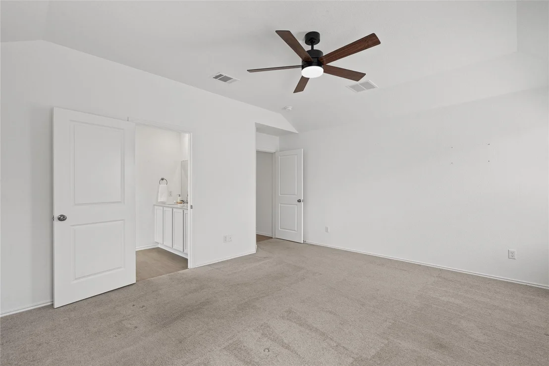 Photo of 101 Sunrise Oak CV