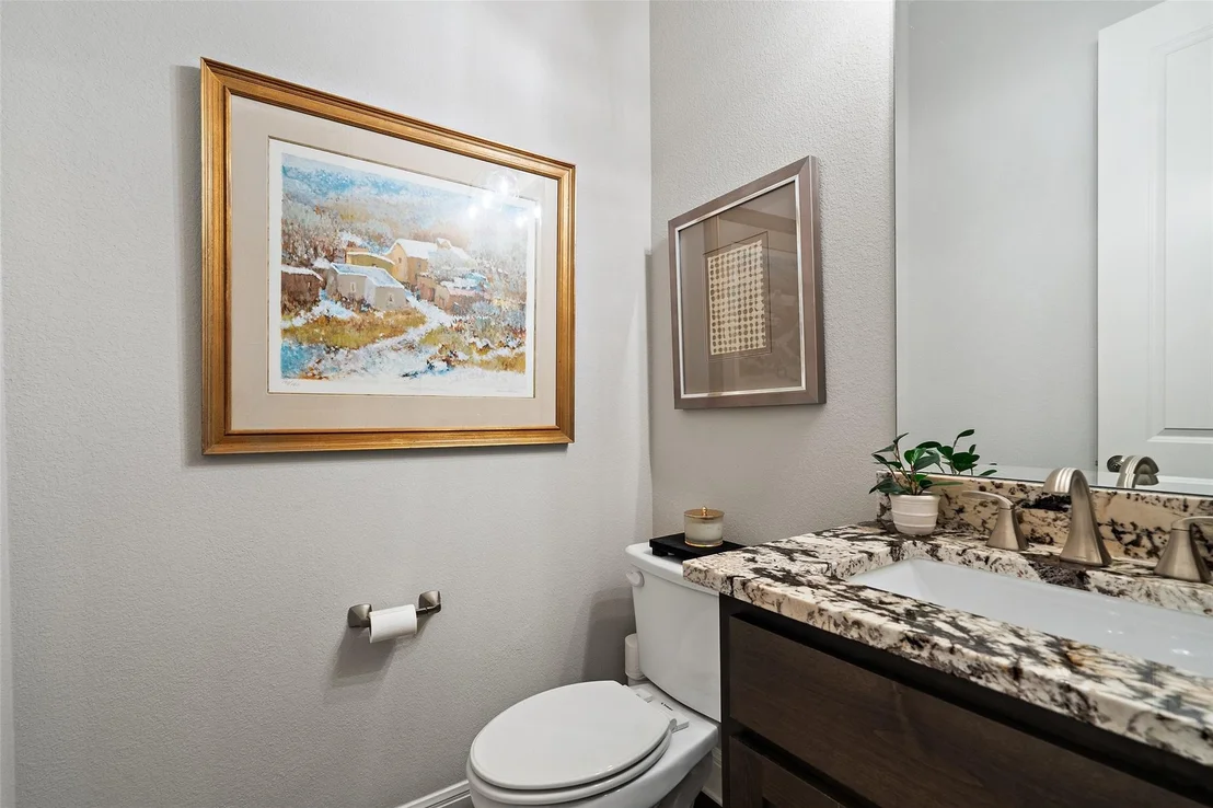 Photo of 408 Prosecco PL