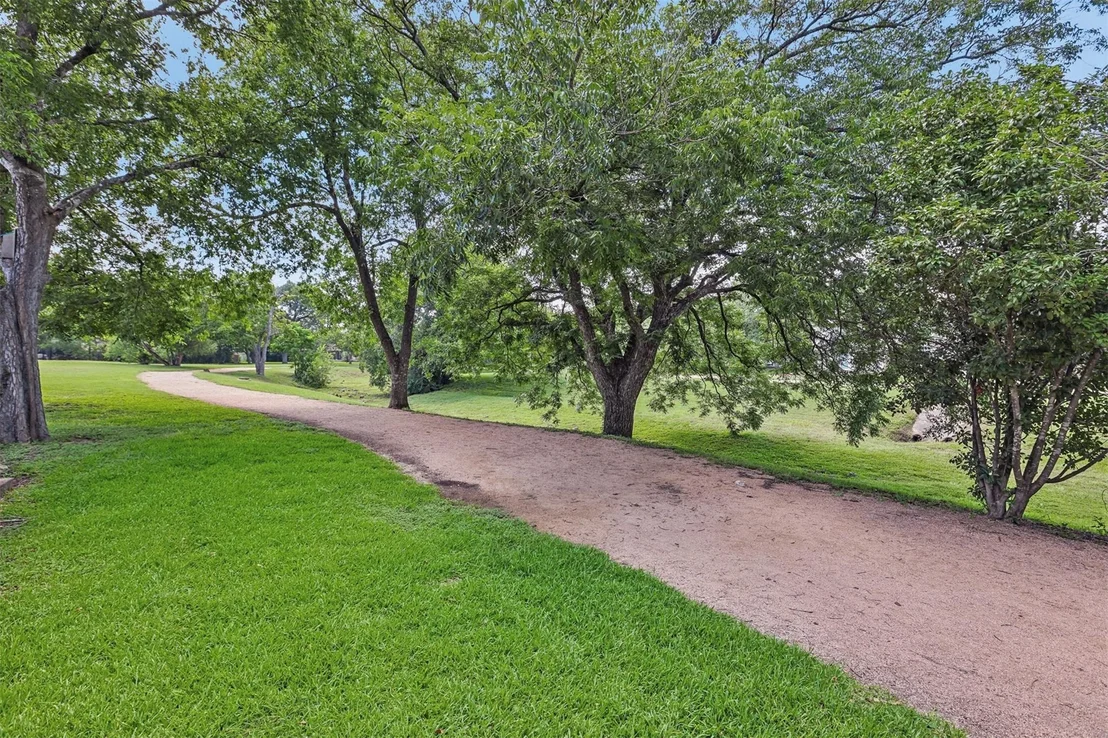 Photo of 10602 Double Tree CV