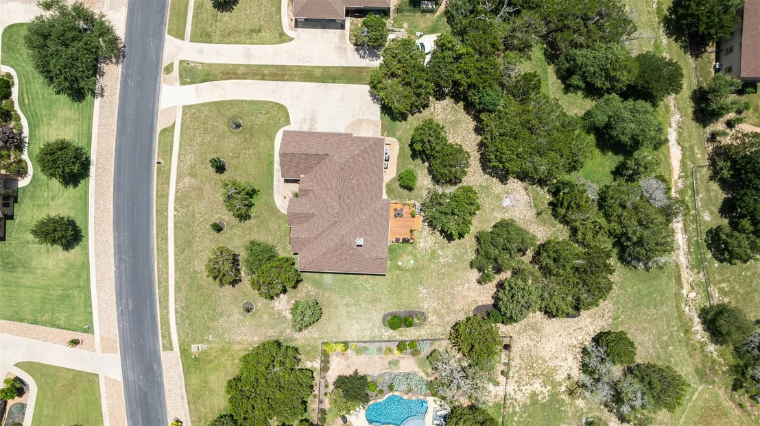 Photo of 102 Eagle Valley LN