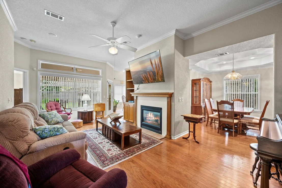 Photo of 107 Stacey LN