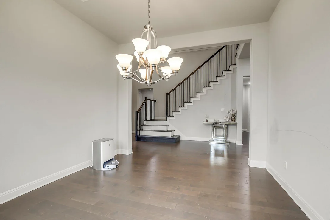 Photo of 525 Houston LOOP