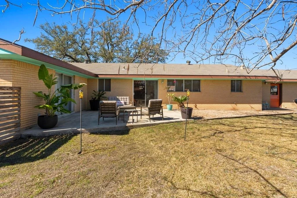 Photo of 100 W Central DR