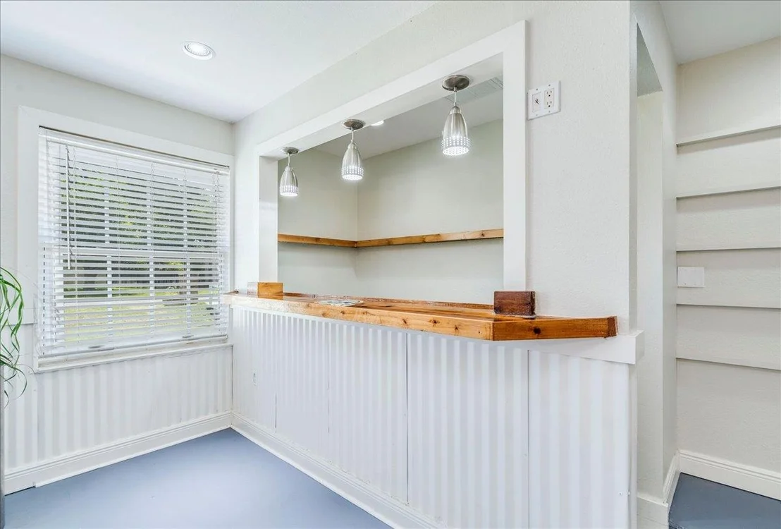 Photo of 301 Verbena DR