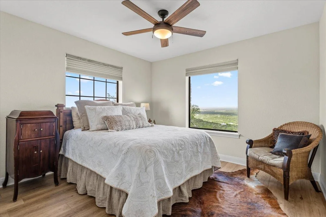 Photo of 6594 W Hwy 290