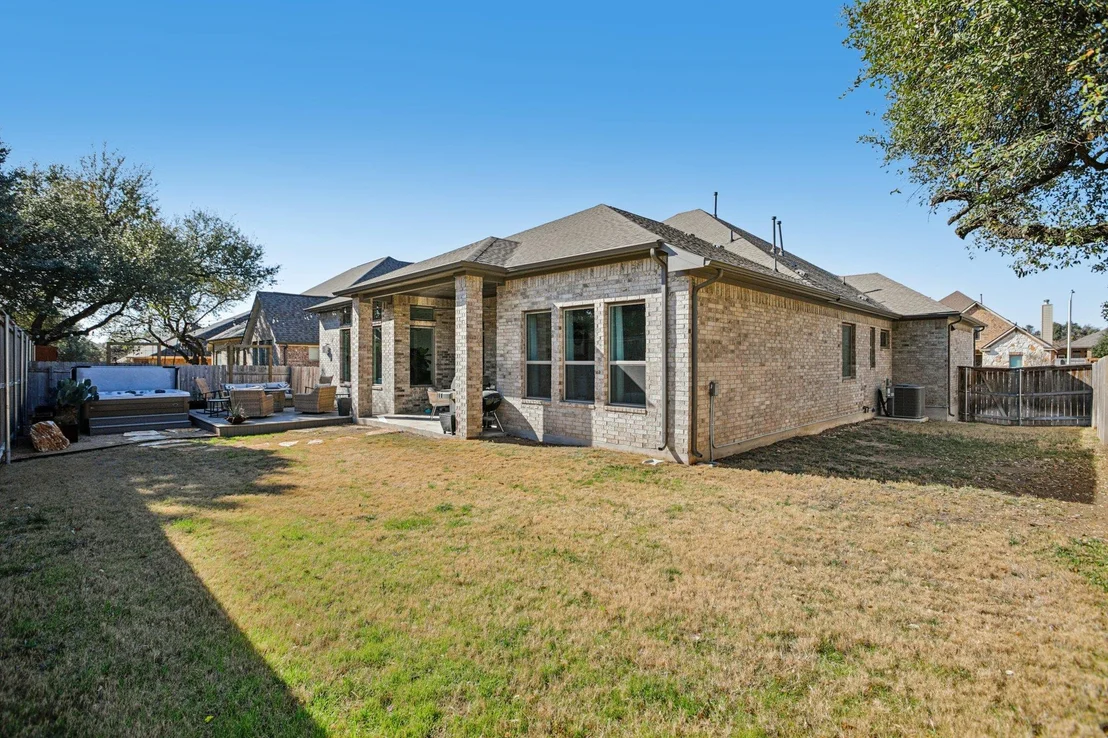 Photo of 133 Lake Spring CIR