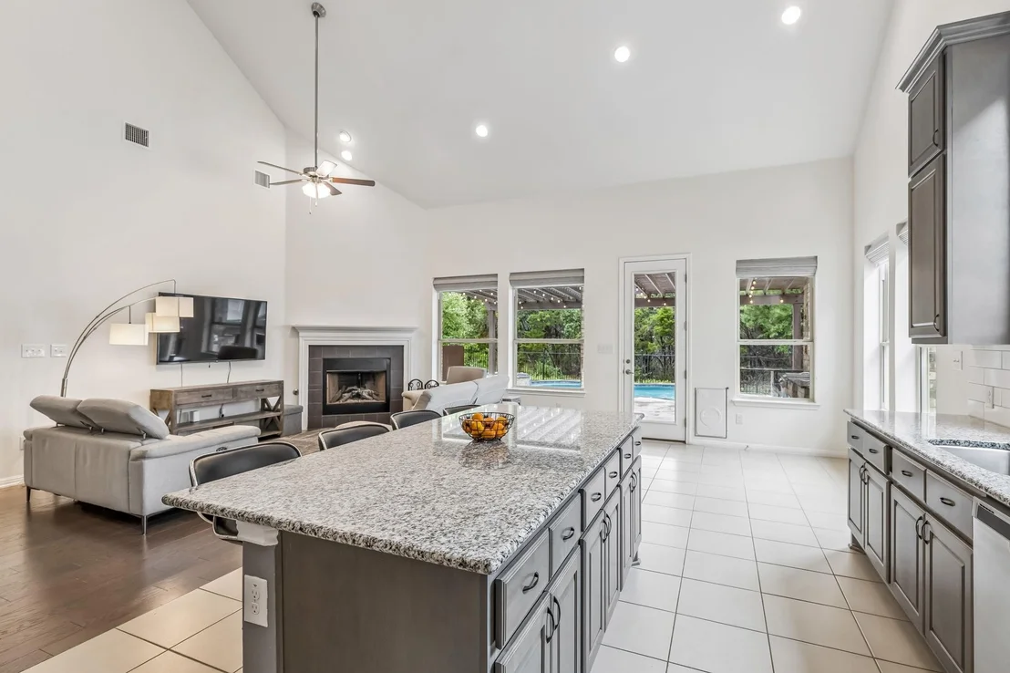 Photo of 2432 Soprano WAY