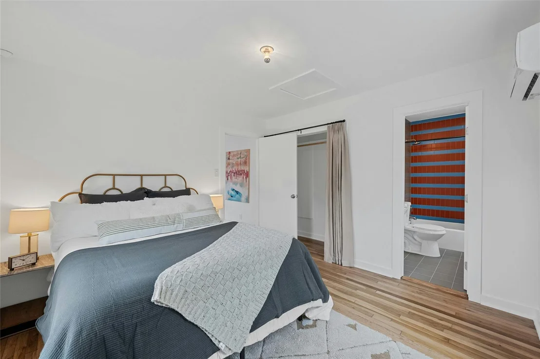 Photo of Unit 2 at 4525 Avenue D