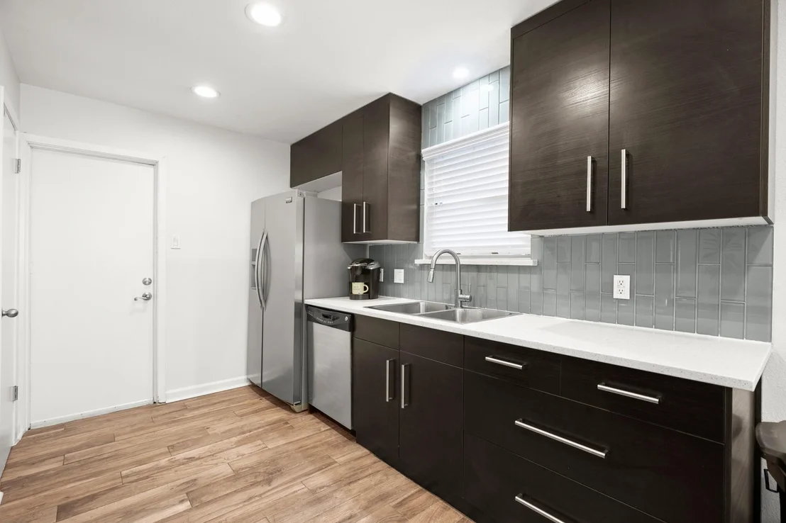 Photo of 1604 Sahara Ave