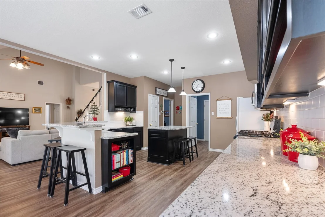 Photo of 902 Princeton CV