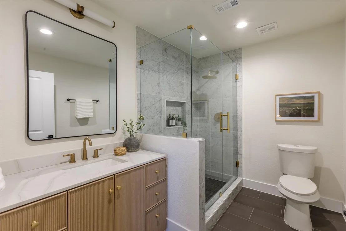 Photo of 4011 Austin Woods DR