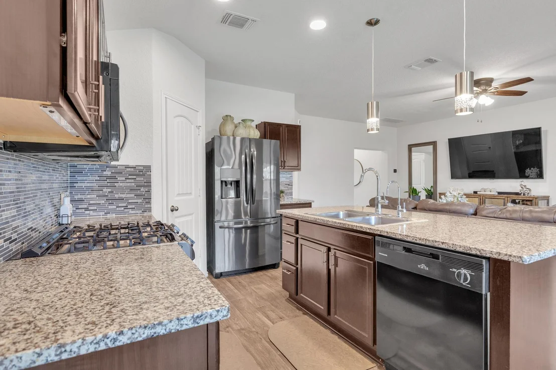 Photo of 15100 Custis LN