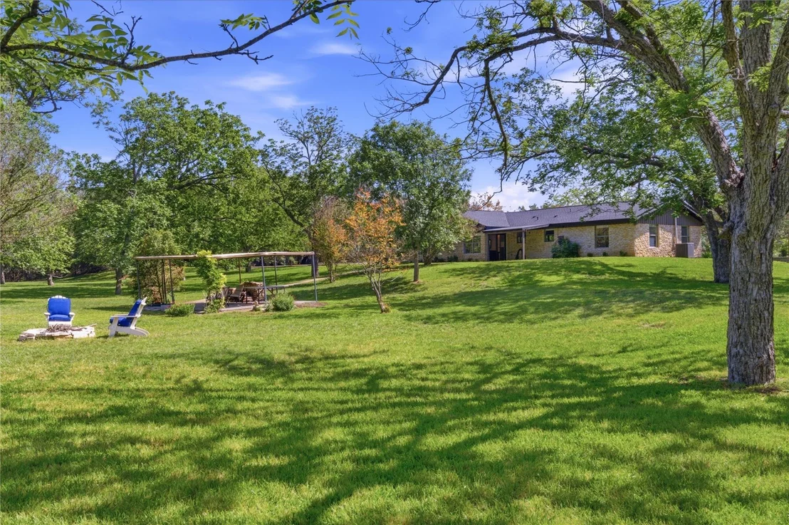 Photo of 8203 N Madrone TRL N