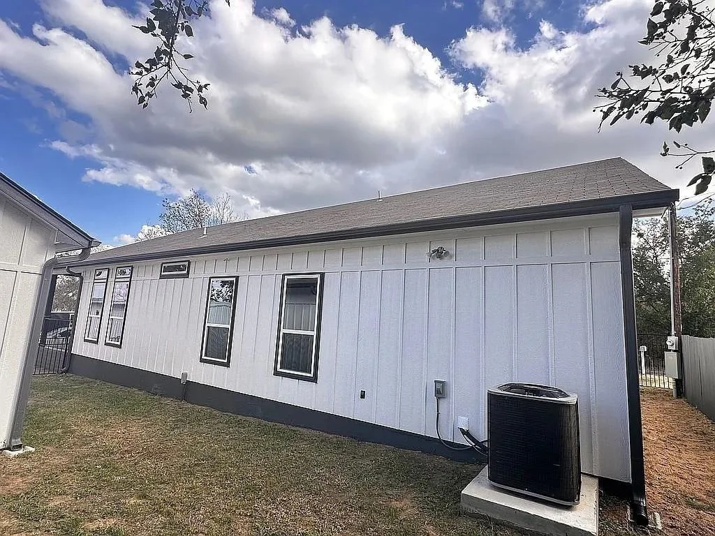 Photo of 195 Covert DR