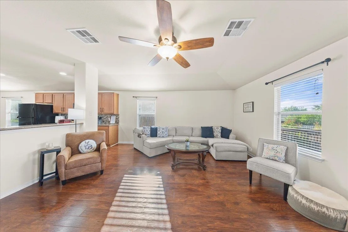 Photo of 747 Reliance DR