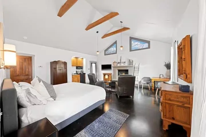 Photo of 406 Cross Mountain DR