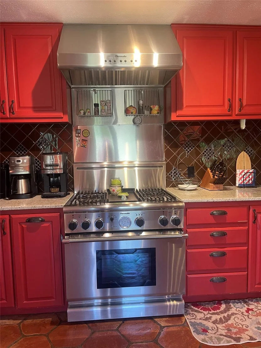Photo of 138 Suzann LN