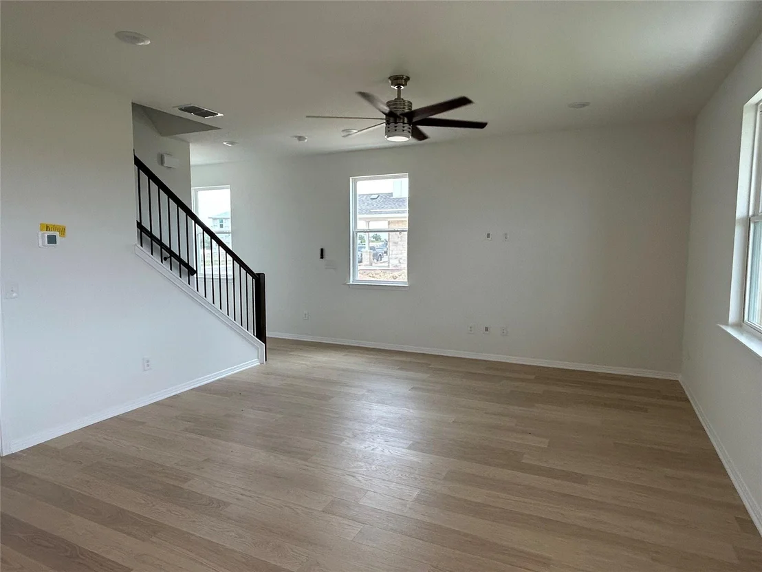 Photo of 413 Young ST