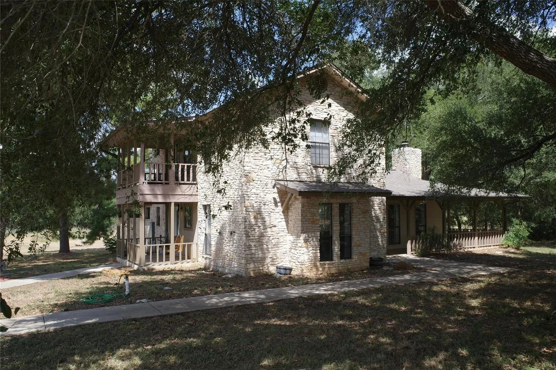 Photo of 446 Roemer RD