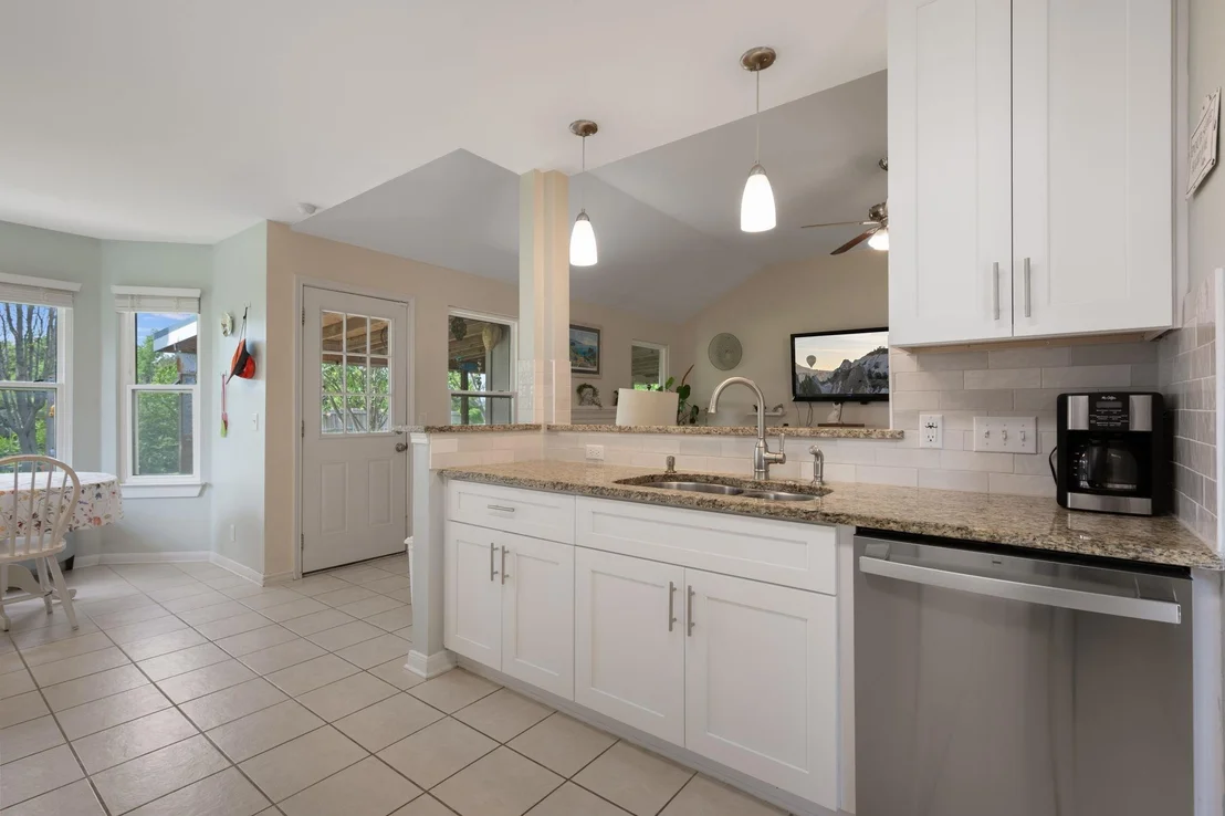 Photo of 206 Evergreen CIR