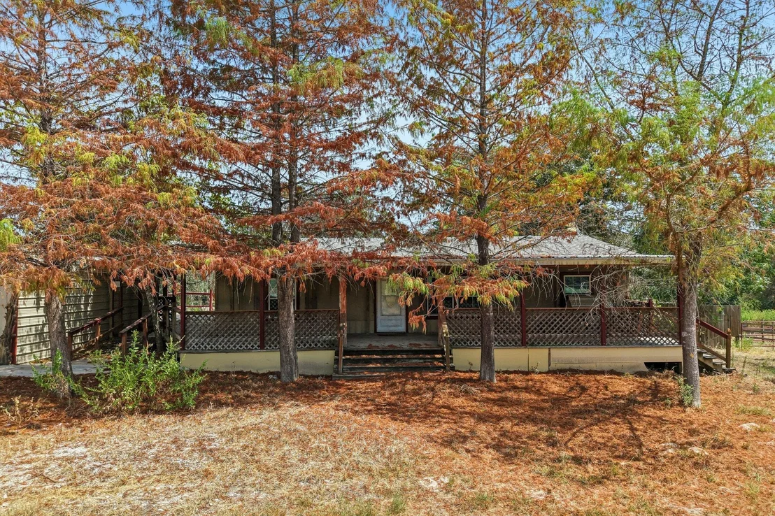 Photo of 664 Hidden Oaks DR