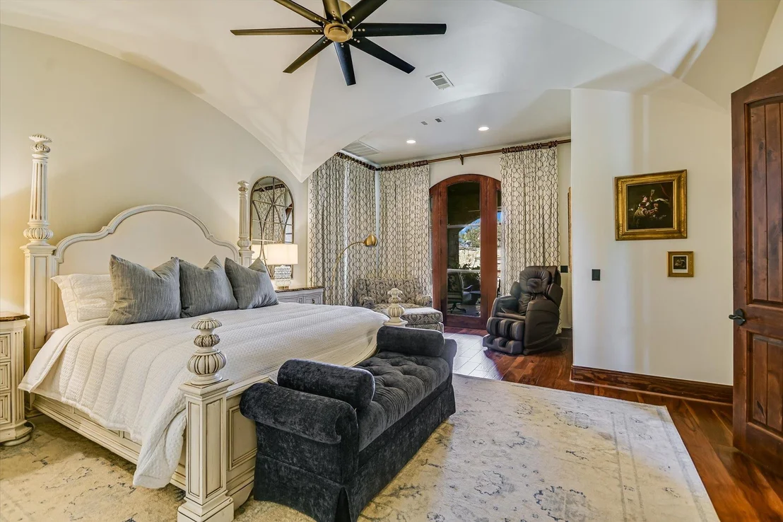 Photo of 252 LA SERENA LOOP