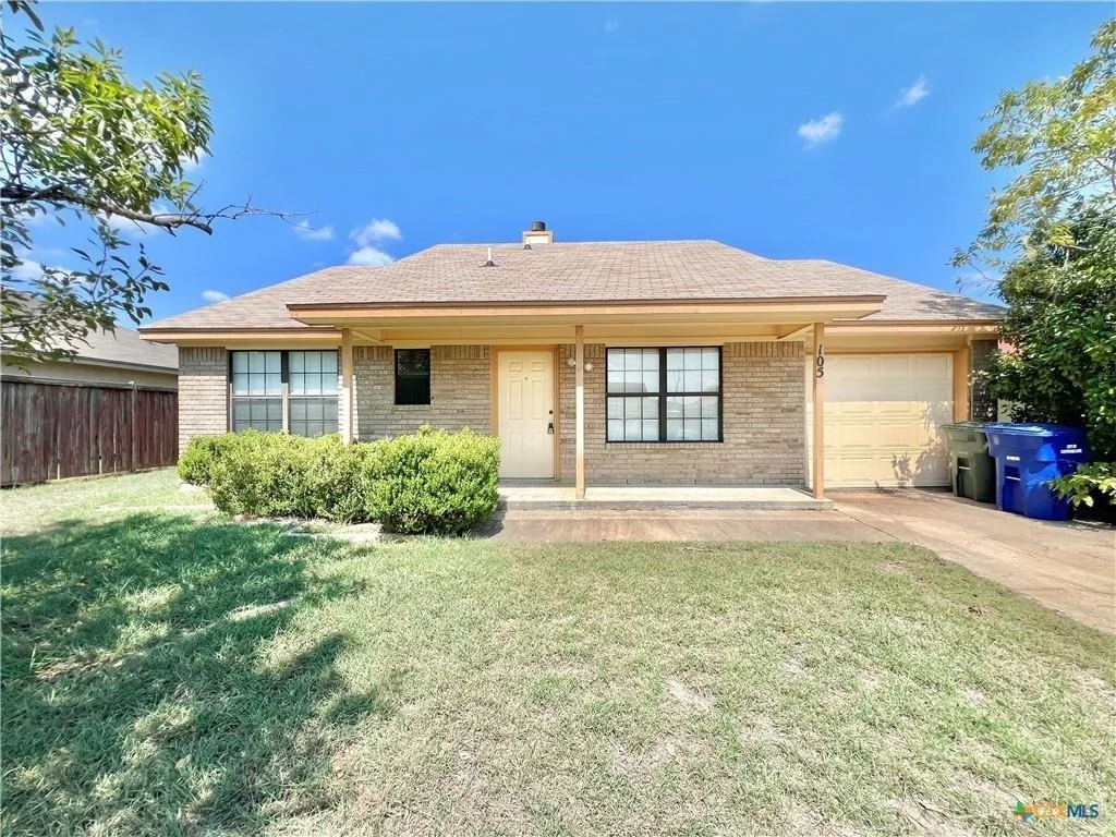 Photo of 105 Lariat CIR