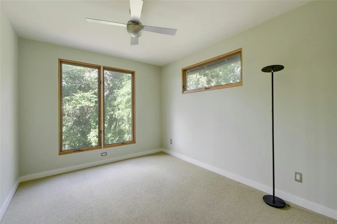 Photo of 312 Eanes School RD