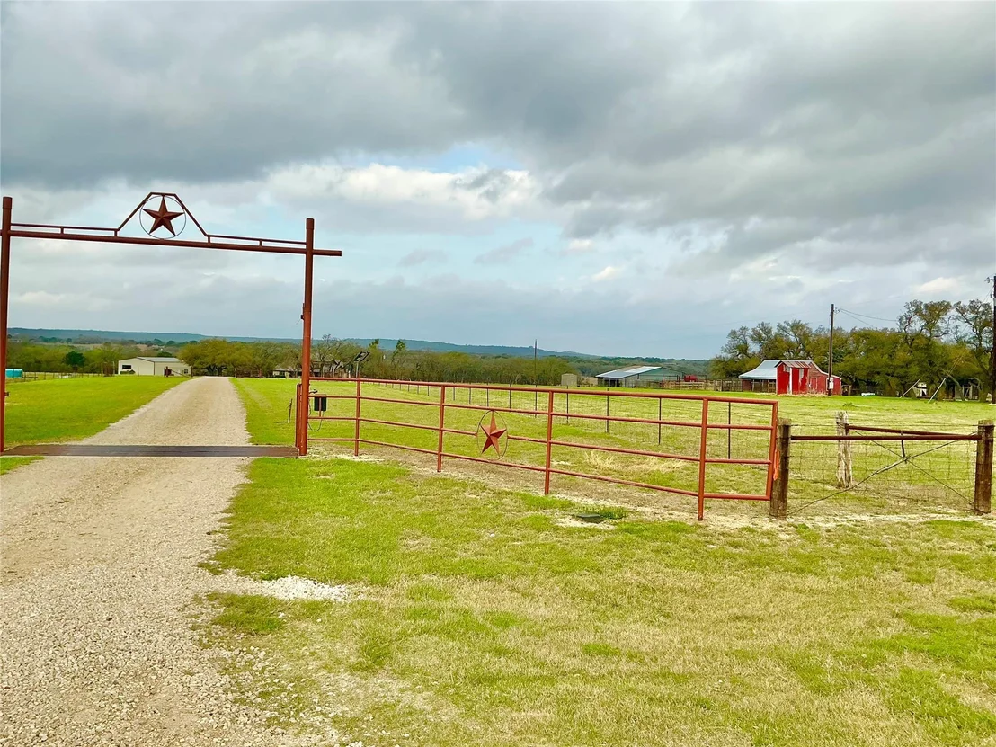 Photo of 2501 County Road 228