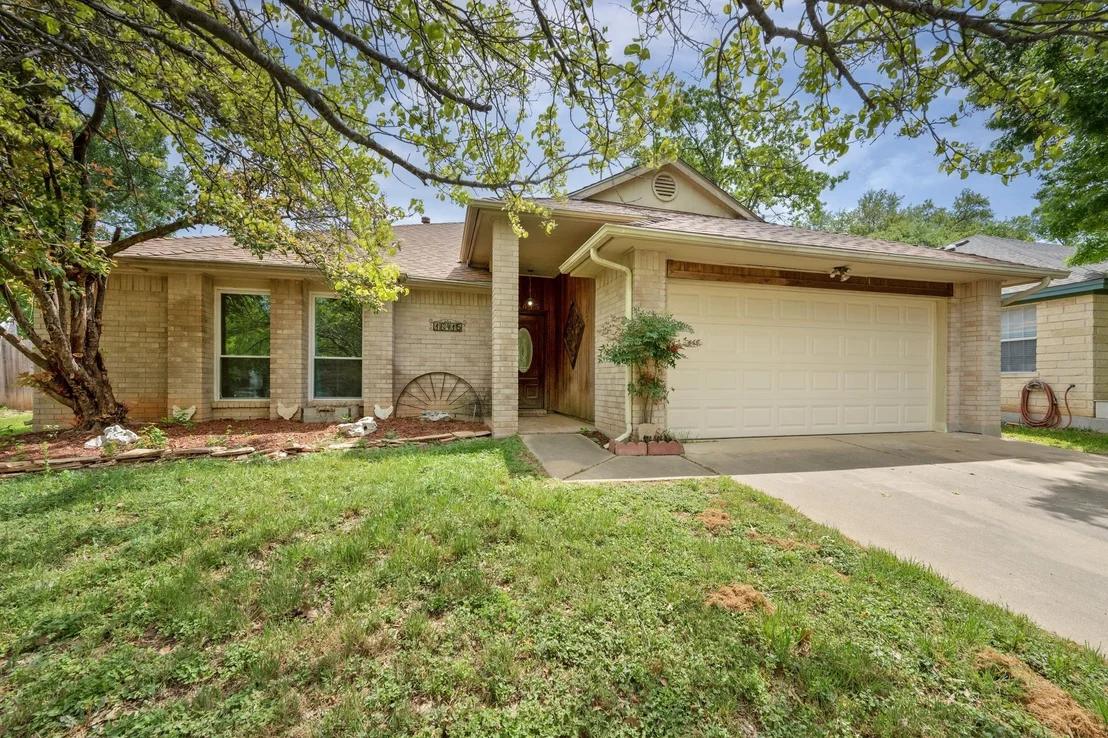 Photo of 16415 Lone Wolf DR