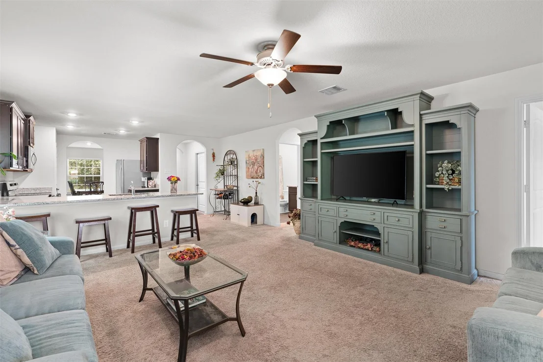 Photo of 212 Hyacinth WAY