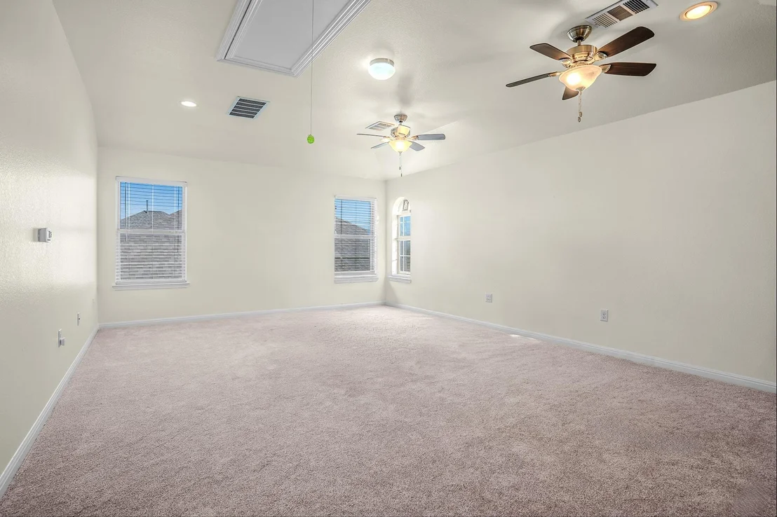 Photo of 413 Longhorn Cavern RD