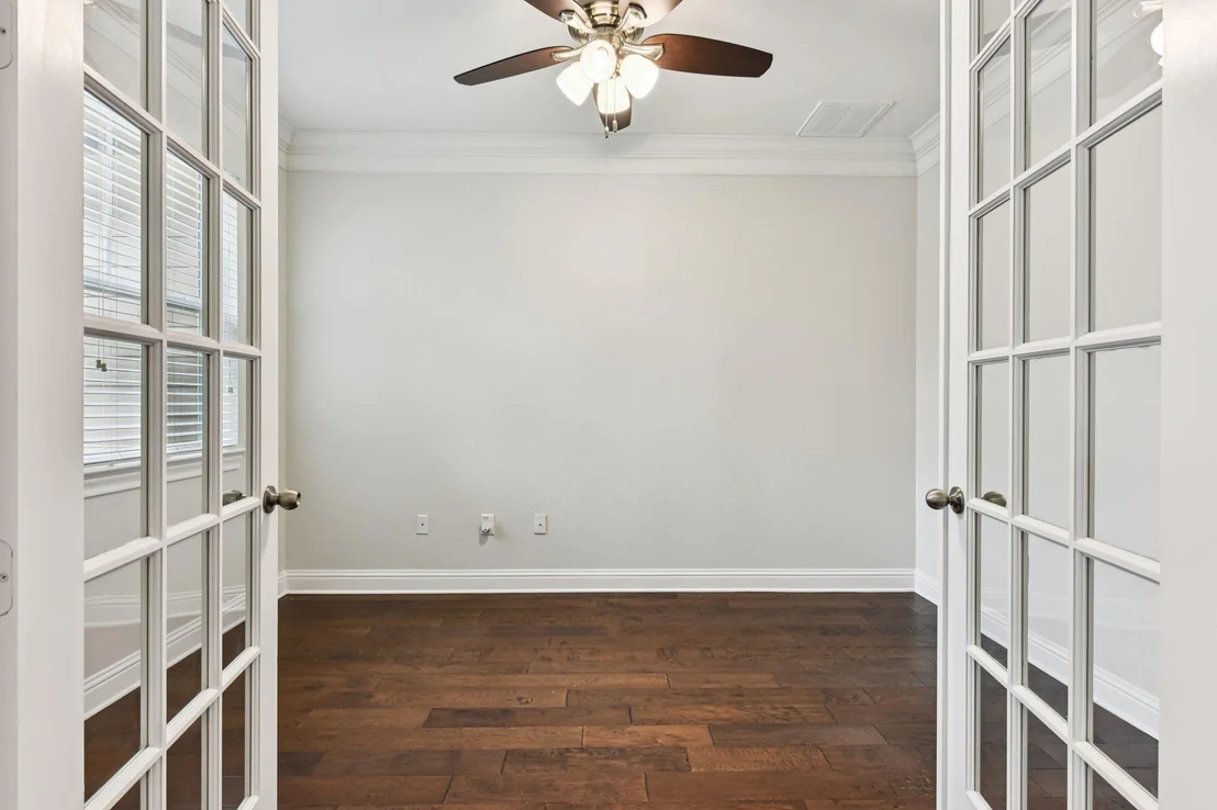 Photo of 114 Magona TRL