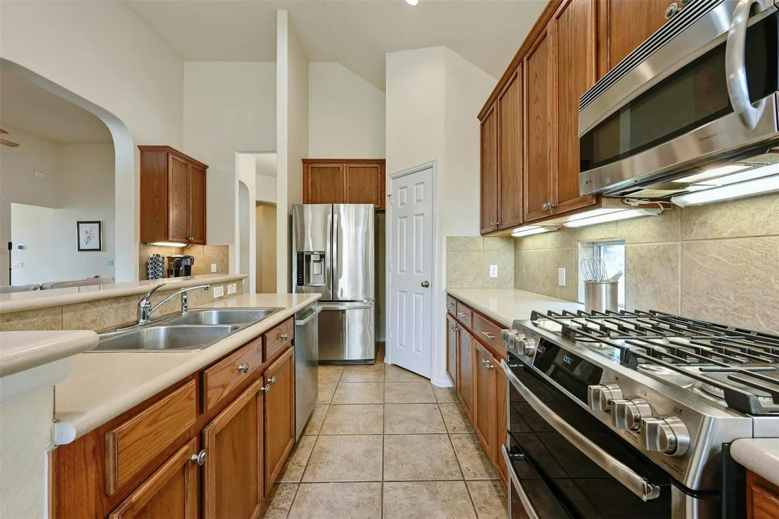 Photo of 204 Saddleback RD