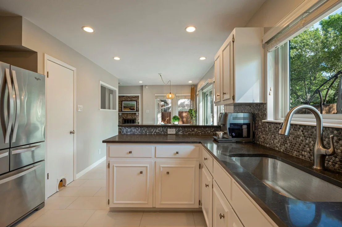 Photo of 2409 Lancaster DR