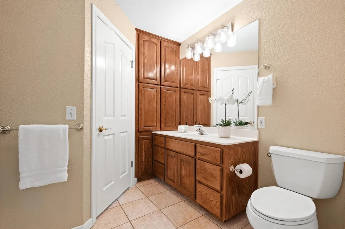 Photo of 115 Greenridge LN