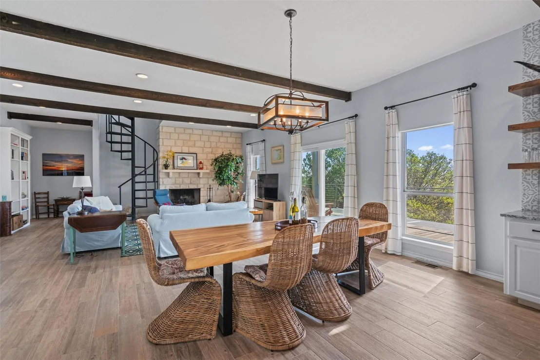 Photo of 4401 Sunset Cliff RD