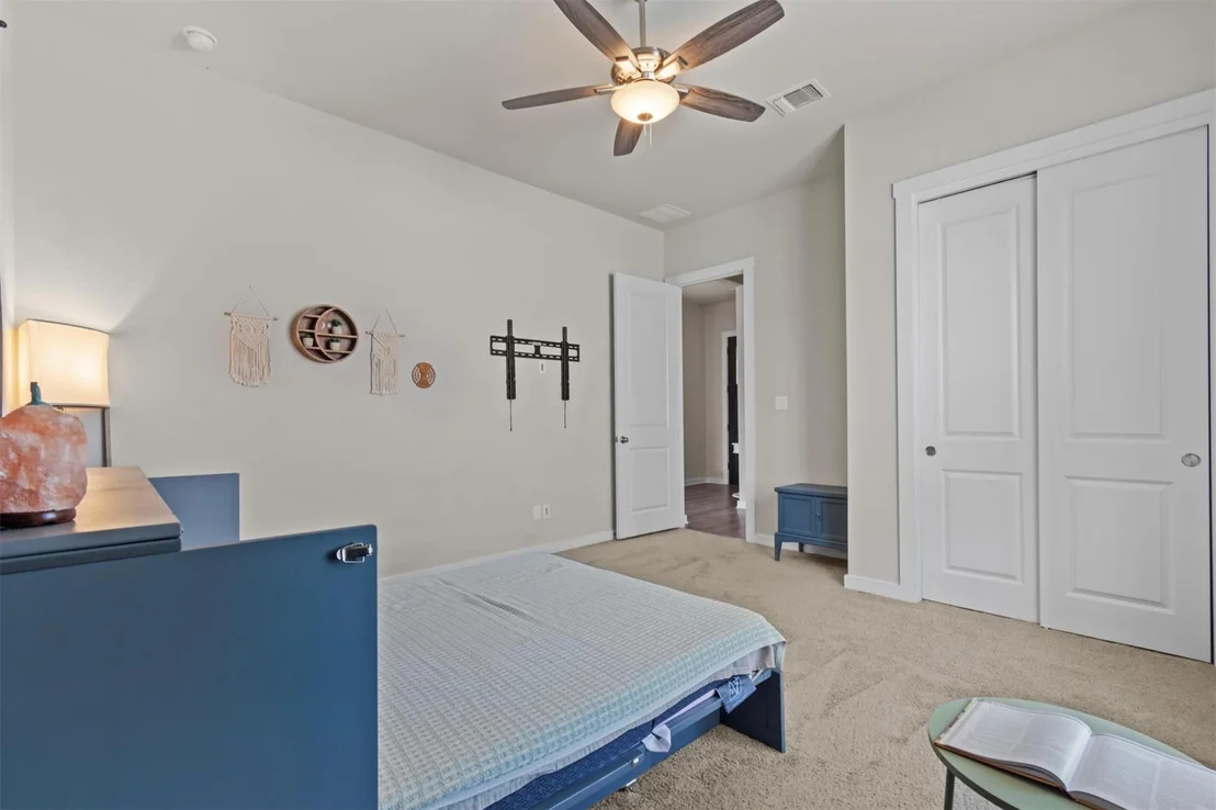 Photo of 104 Ridgeview CT