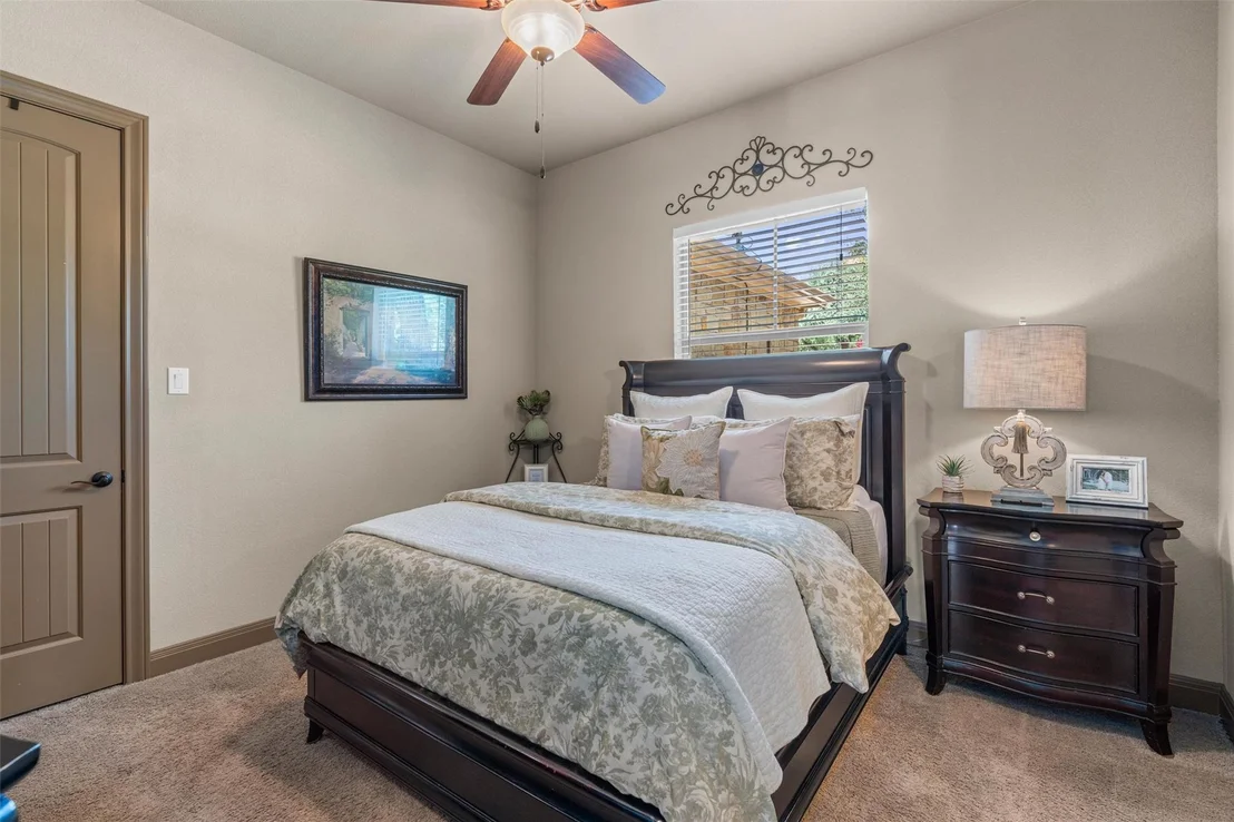 Photo of 104 Vista LN